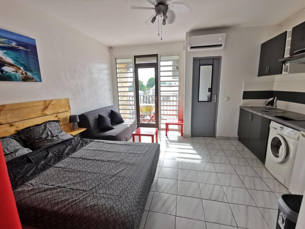 Appartement Vue Mer Et Montagne A 100M De La Plage Ле-Гозье Экстерьер фото